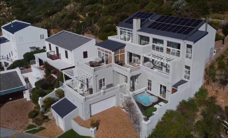 4 Bedroom Property for Sale in Simons Kloof Western Cape
